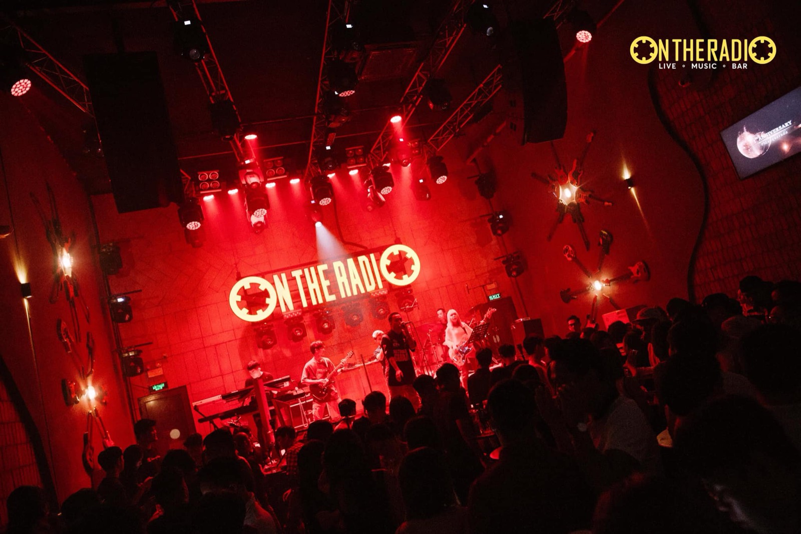 On The Radio 夜店現場